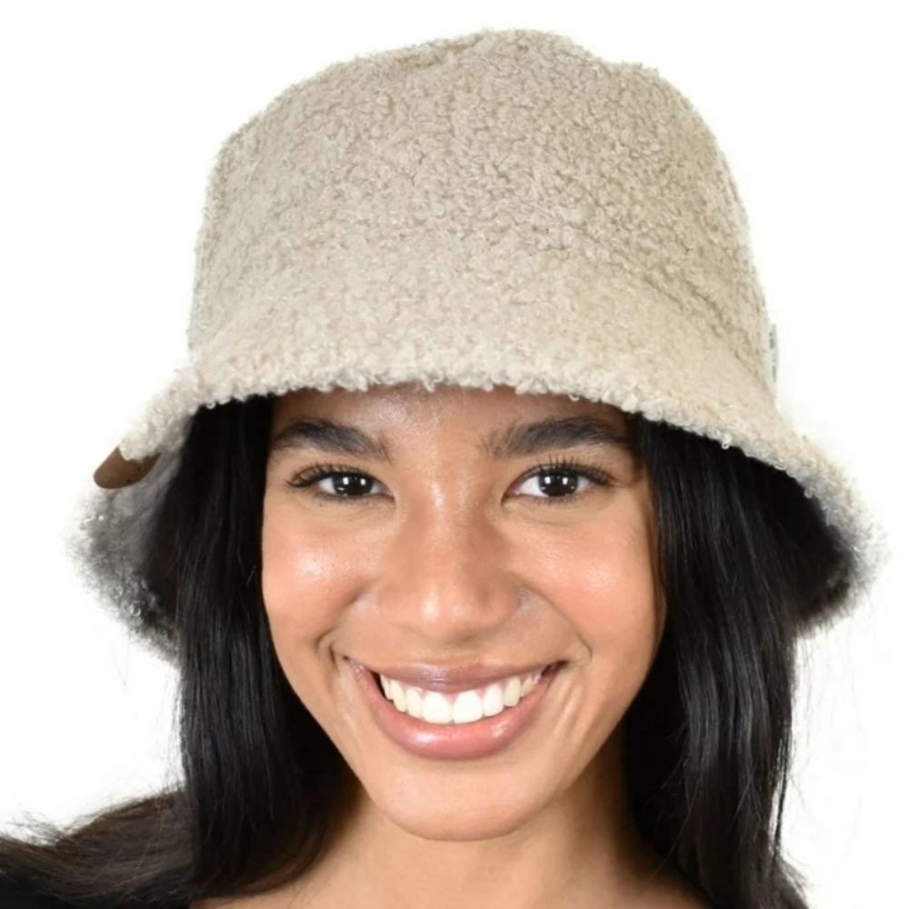 Apana Teddy Fleece Bucket Hat Fuzzy Ivory Cream Off White Faux Fur